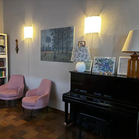 Protezione Della Giovane - Female Hostel *