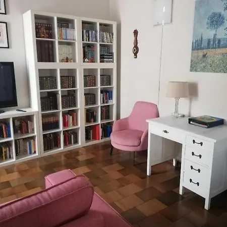 Hostel Protezione Della Giovane - Female