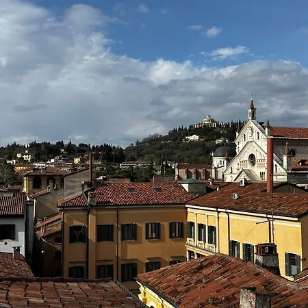 Hostal Protezione Della Giovane - Female Verona