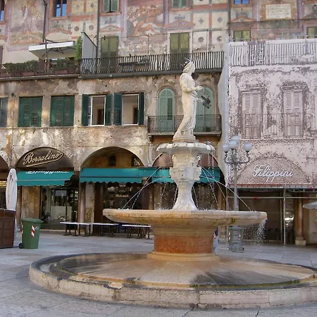 Protezione Della Giovane - Female Verona