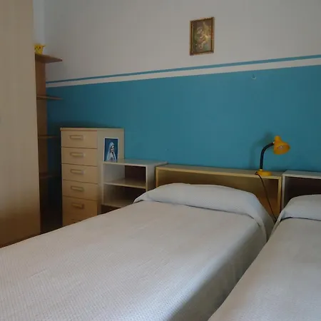Hostel Protezione Della Giovane - Female